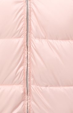 Детское пальто с капюшоном EMPORIO ARMANI светло-розового цвета, арт. 6H3L01/1NLYZ | Фото 3 (Девочки-школьная форма: Верхняя одежда; Кросс-КТ: Зима; Девочки Кросс-КТ: Пуховик-верхняя одежда; Рукава: Длинные; Материал внешний: Синтетический материал; Материал подклада: Синтетический материал; Длина (верхняя одежда): Длинные; Ростовка одежда: 10 - 11 лет | 140 - 146см, 13 - 15 лет | 158 см, 16 лет | 164 см, 4 года | 104 см, 5 лет | 110 см, 6 лет | 116 см, 7 лет | 122 см, 8 лет | 128 см)